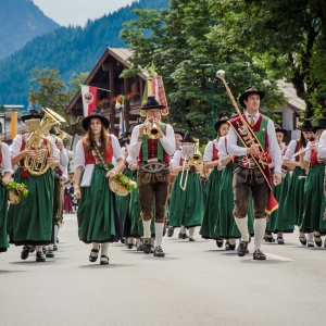 Bezirksmusikfest_2017_Festumzug_(c)_Max_Foidl_(73).jpg